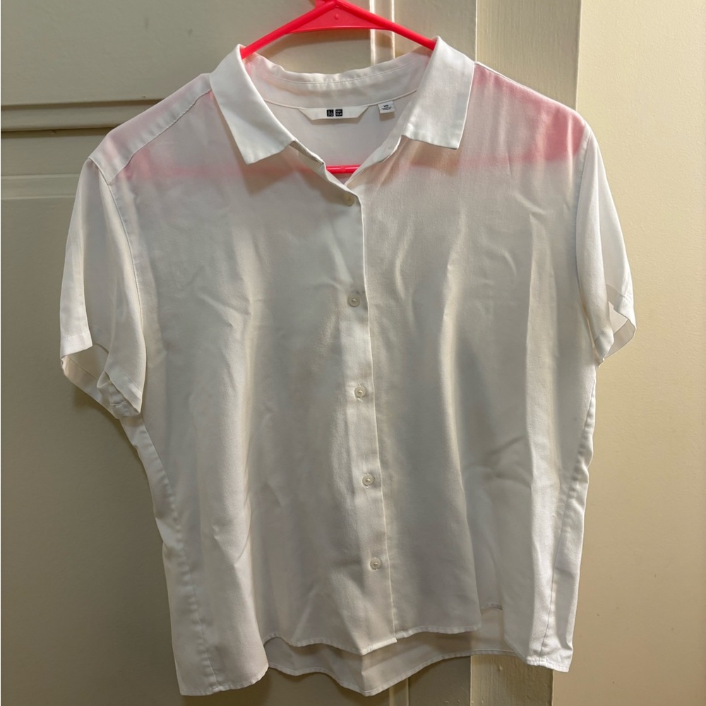 Uniqlo White Button Down Collared Shirt XS